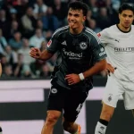 Футбольный Фейерверк: «Айнтрахт» одержал победу над «Боруссией» со счетом 6:4