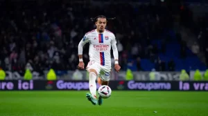 Ошибки и триумфы: «Барселона» одерживает победу над «Овьедо» после курьезного инцидента