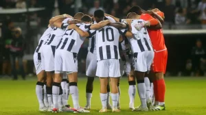 Целе одерживает впечатляющую победу над АЕК в Лиге конференций