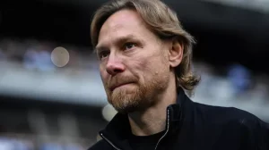 Карпин: Нехватка официальных матчей затрудняет подготовку сборной России