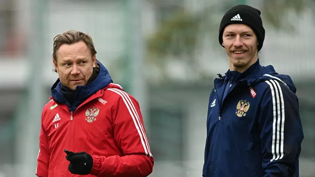 Сборная России: Пропуск матча с Боливией — Карпин сообщает о Сафонове и Бакаеве