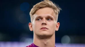 Вратарь ЦСКА Вячеслав Тороп: Поддержка команды после сложного матча