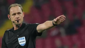 Завершение карьеры арбитра ФИФА Виталия Мешкова: итоги и достижения