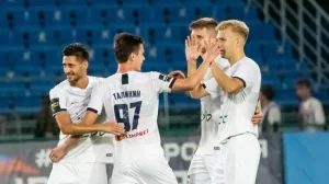 Футбольный клуб «КАМАЗ» побеждает «Чайку» в захватывающем матче Первой лиги