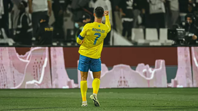 Гол Роналду с пенальти: «Аль-Наср» одержал победу над «Неом»