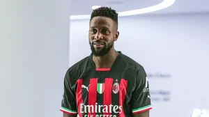 Футбольный клуб «Милан» расторг контракт с Дивоком Ориги: что это означает для игрока и клуба