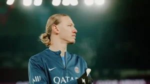 Матвей Сафонов: Вратарь «ПСЖ» о Пропущенных Мячах и Будущих Победах