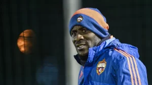 Необычайный инцидент: Как Сейду Думбия из ЦСКА подрался с врачом за кусок мяса