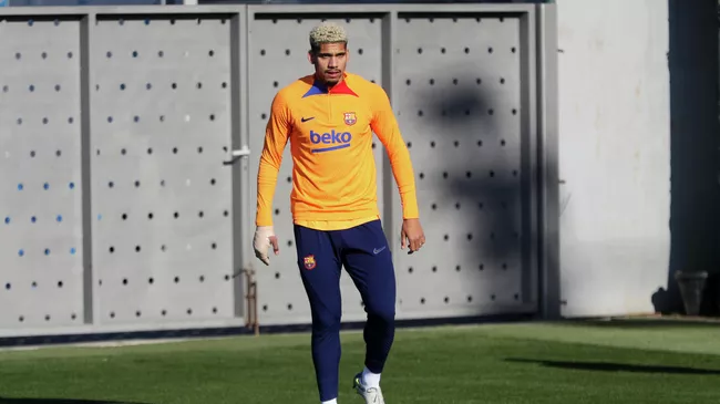 Возвращение Рональда Араухо: Как защитник «Барселоны» преодолел эмоциональный спад