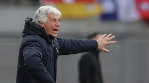 Челси празднует первую победу под руководством Лиама Росеньора