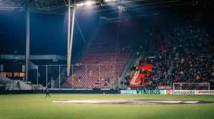 Футбольный клуб «Генк» одержал уверенную победу над «Утрехтом» в Лиге Европы