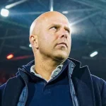 Главный тренер «Ливерпуля» Арне Слот раскритиковал судейство в матче с «Лидсом»