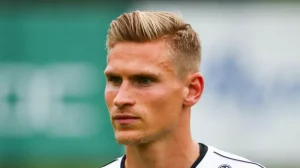 Печальная утрата: ушел из жизни бронзовый призер Евро-1968 Томми Райт