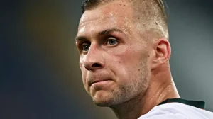 Трансферная сенсация в РПЛ: Капитан "Локомотива" Дмитрий Баринов подписал контракт с ЦСКА