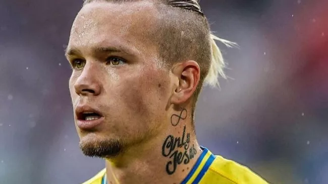 Скандал в киберспорте: Украинский футболист Михаил Мудрик получил бан за оскорбления в CS2