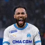 Драма на футбольном поле: "Марсель" вырывает победу у "Лиона" благодаря дублю Обамеянга