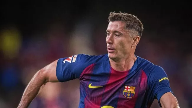 Футбольная битва: «Милан» уверенно одолевает «Кремонезе» в Серии А