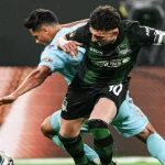 Эдуард Сперцян поделился фото ссадин после стыка с Педро: что произошло на поле