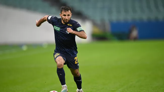 Футбол: «Сочи» одерживает вторую победу подряд, обыгрывая «Ростов»