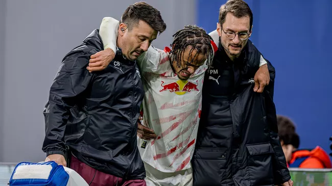 Хави Симонс: Травма, которая лишила его мечты о чемпионате мира