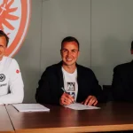 Марио Гетце продлевает контракт с "Айнтрахтом": Что это значит для клуба и игрока?