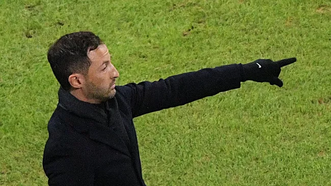 Судья УЕФА арестован в Британии по делу о домогательствах к подростку: шокирующие подробности