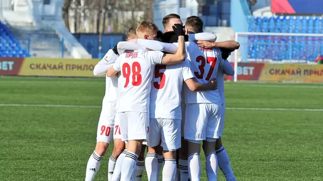 Заболевший успех: «СКА-Хабаровск» одержал первую победу в сезоне, обыграв «Велес»