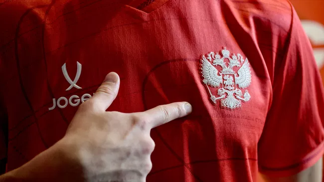 Новая форма сборной России: уникальный дизайн без искусственного интеллекта